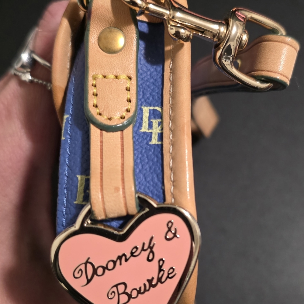 Dooney & Bourke Wristlet - Picture 2 of 13